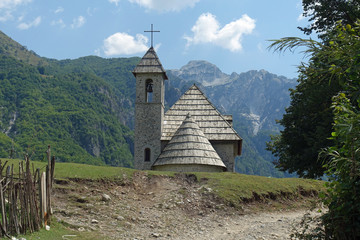 Kirche im Nationalpark Theth, Nordalbanien