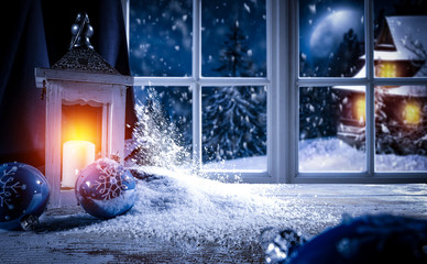 Chrismtas window and free space 