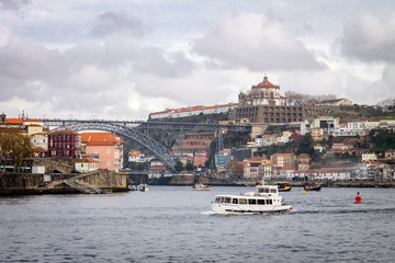 Fototapeta premium Porto Cityscape on a Cloudy Day