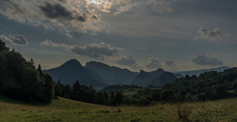 Mountains Pieniny national park in hot summer cloudy evening © luzkovyvagon.cz