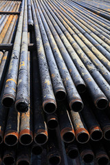 Petroleum drilling pipeline