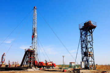 Tower type pumping unit in oil field