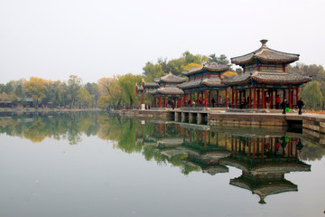 Fototapeta premium Chinese traditional style landscape architecture in chengde mountain resort, China