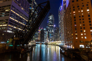 Fototapeta premium Most kolejowy przy Kinzie Street