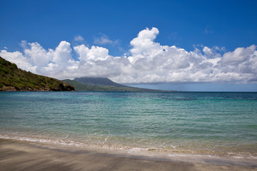 Fototapeta na wymiar Pristine beach in St. Kitts 