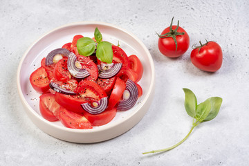 salad with tomatoes and onions