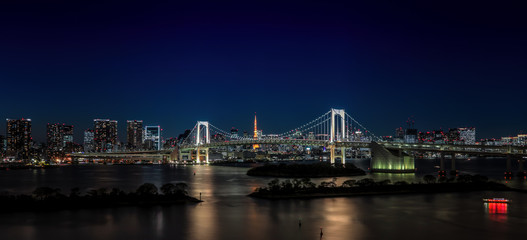 Fototapeta na wymiar Rainbow bridge panorama, tokyo