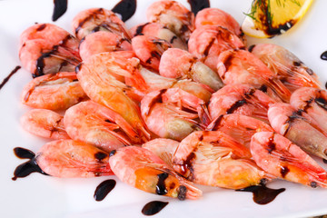 Boiled shrimps with sauce