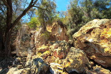 Fototapeta na wymiar Rock collapse on the cliff