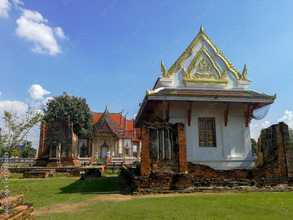 Wall mural thai temple, the famous temple wat chulamanee from phitsanulok, thailand