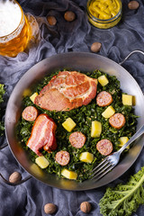 delicious kale Pan with pinkel and kassler