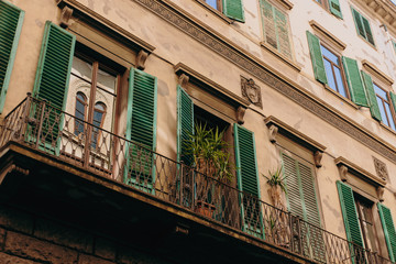 Naklejka premium Beautiful and historic architecture of the streets of Florence in Italy