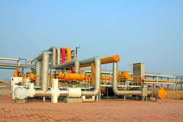 crude oil processing and transmission equipment