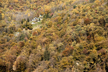 Bergdorf am Cimetta über dem Lago Maggiore, Tessin, Schweiz.