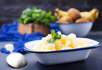 cottage with pineapple