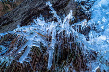厳寒の氷爆