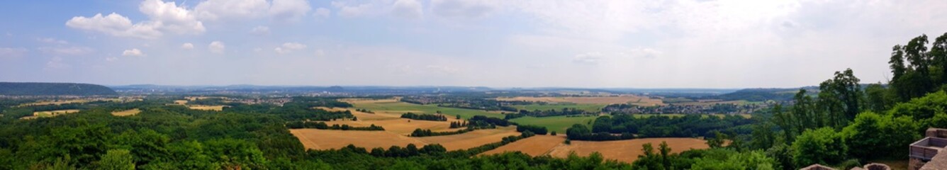 Panoramablick von der Teufelsburg im Saarland