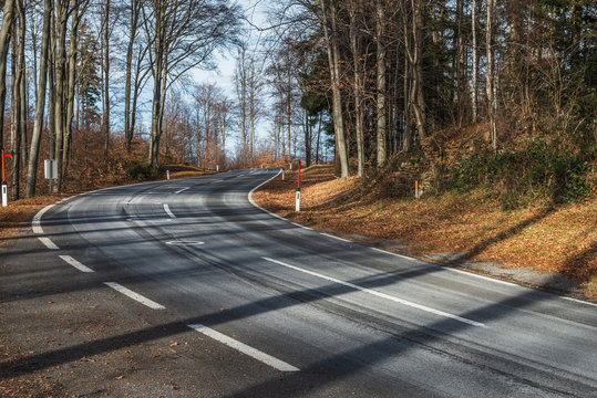 Rechtskurve am Geschriebenstein / Burgenland (A)