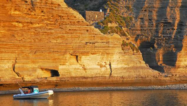 Gold at Pollara