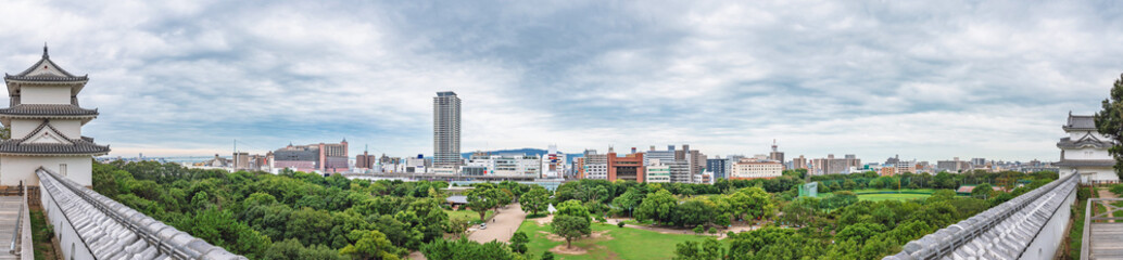 Fototapeta premium 明石公園からの市街地の眺望
