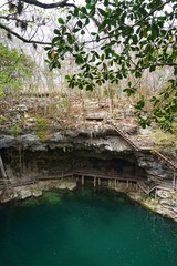 Fototapeta na wymiar Cenote in Valladolid | Höhle in Mexiko