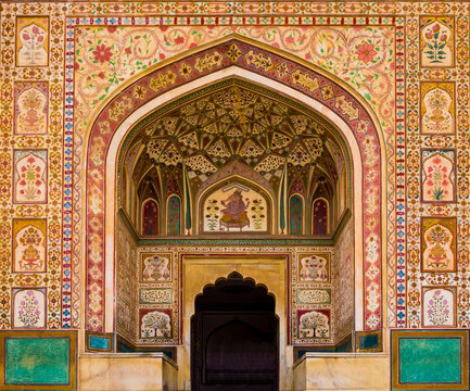 Detail of Ganesh Pol entrance in Amber Fort Palace, Jaipur, Rajasthan, India
