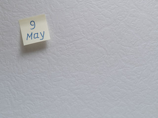 May 9, calendar date sticky note