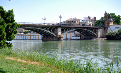 Fototapeta na wymiar Olhar a ponte