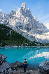 Obraz premium Astonishing Lake Sorapis in the Italian Dolomites