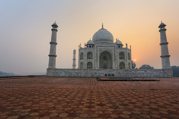 Taj Mahal at sunrise, Agra, Uttar Pradesh, India