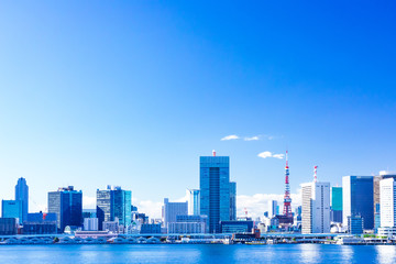 Fototapeta premium (Krajobraz miejski Tokio) Krajobraz boczny Takeshiba 3 widziany z molo Harumi