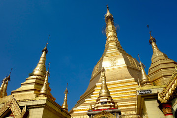 Fototapeta premium スーレーパゴダ