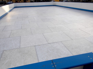 Synthetic ice rink