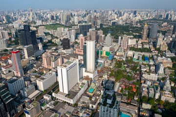 Fototapeta na wymiar Cityscape view of Bangkok metropolis
