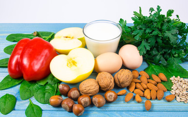The ingredients of the dishes containing vitamin E. A healthy diet.