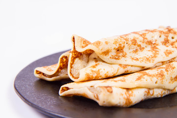 Pancakes stuffed with braised apples 