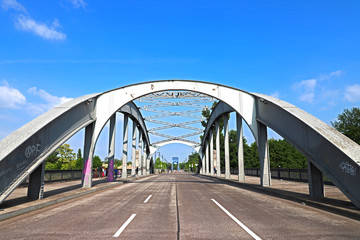 Sternbrücke über die Elbe in Magdeburg