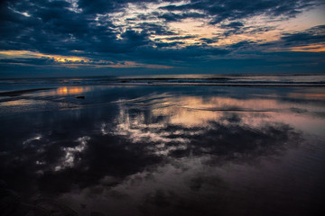 夕方の海とリフレクション