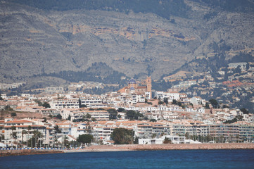 Fototapeta na wymiar Altea looking down on the Mediterranean with mountain background