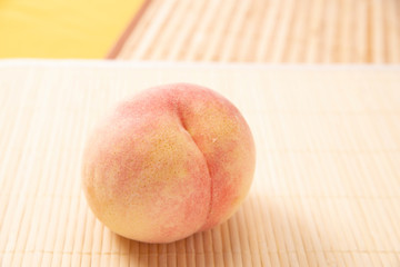 果物　桃