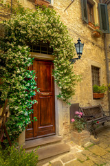 Fototapeta na wymiar Verschlossener Zugang Altstadt Italien Toscana
