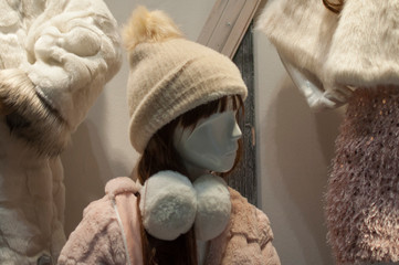 mannequin woman in winter hat
