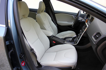 white front seats in a large passenger car