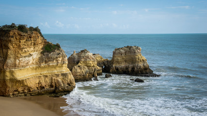 Fototapeta na wymiar Algarve beach with huge Rocks