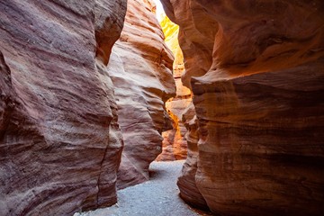 Red Canyon in the Eilat Mountains. - obrazy, fototapety, plakaty