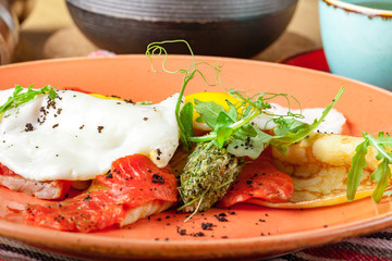 english breakfast in cafe