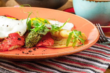 Scrambled eggs with smoked salmon, Breakfast food