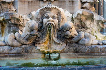 Fototapeta na wymiar The Pantheon fountain on Rotonda square in front of Pantheon