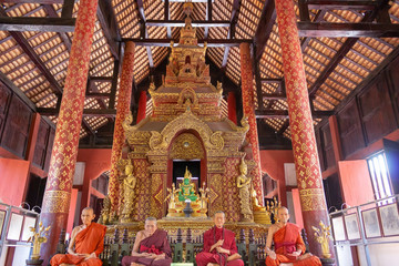 Wat phra singh temple.
