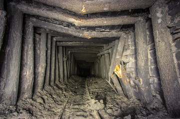 Fototapeta na wymiar Gallery in the salt mine